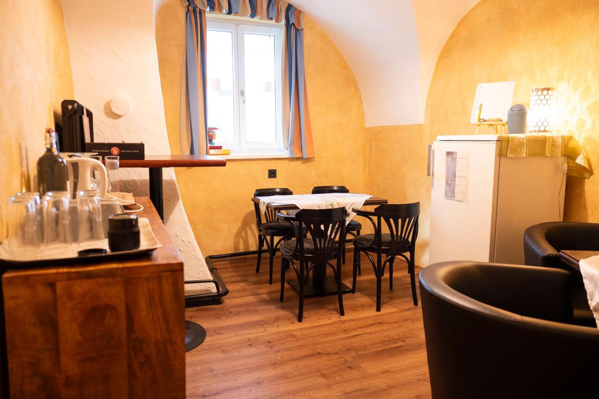 Bed & Breakfast Goldener Stiefel Mariazell Bagian luar foto